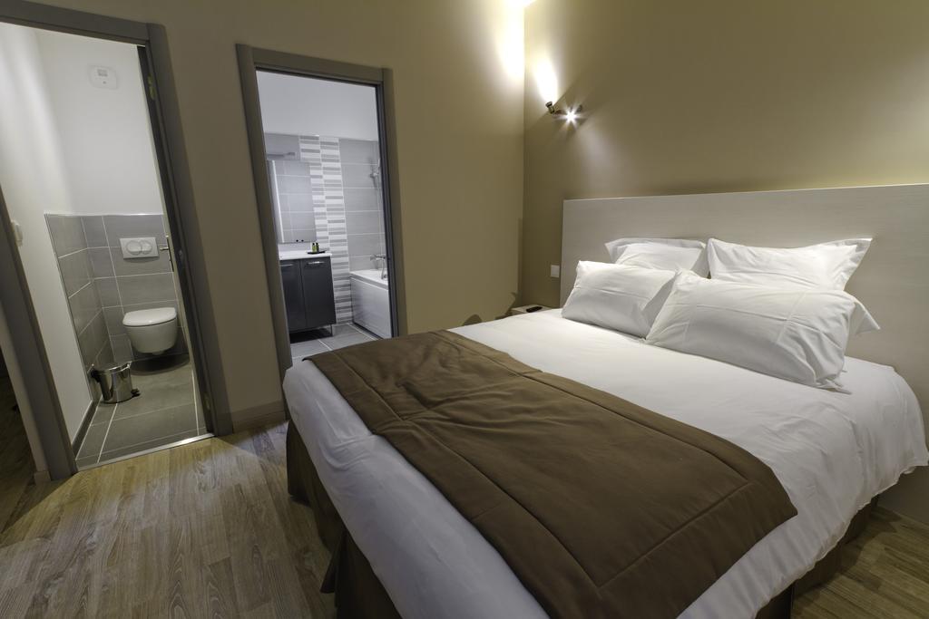 Hotel Les Petits Oreillers Saint-Martin-d'Ardeche Bilik gambar