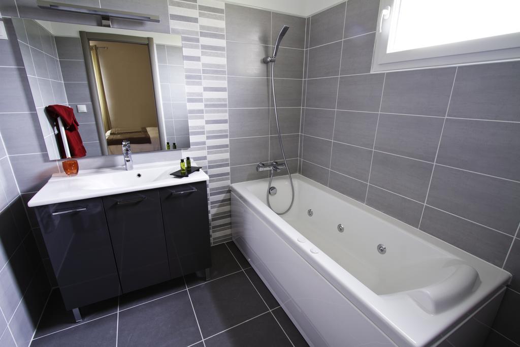 Hotel Les Petits Oreillers Saint-Martin-d'Ardeche Bilik gambar