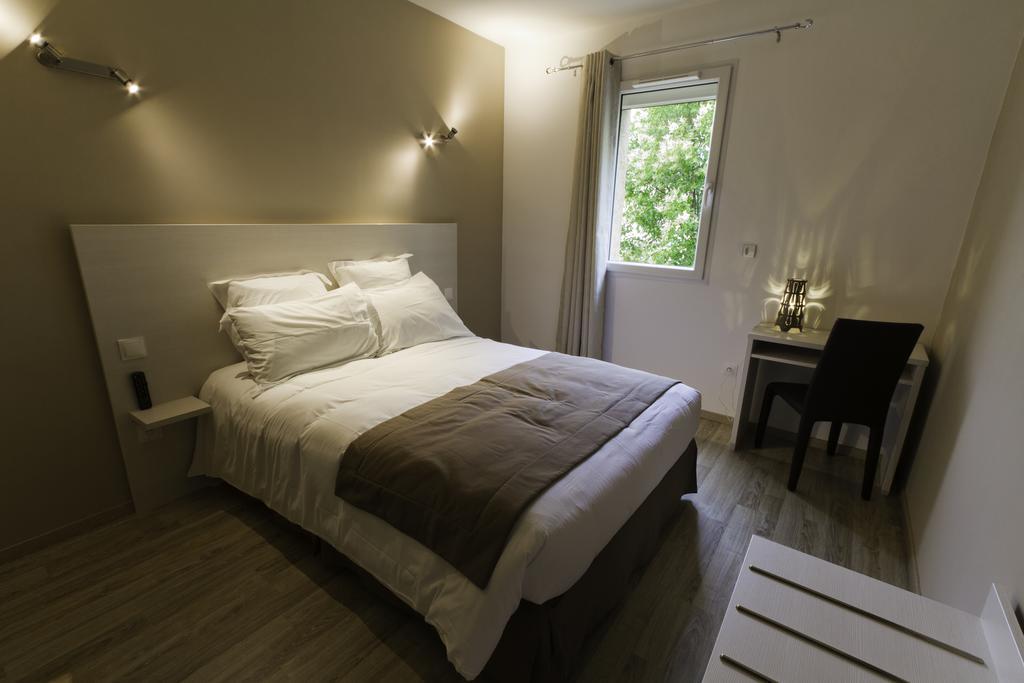 Hotel Les Petits Oreillers Saint-Martin-d'Ardeche Bilik gambar