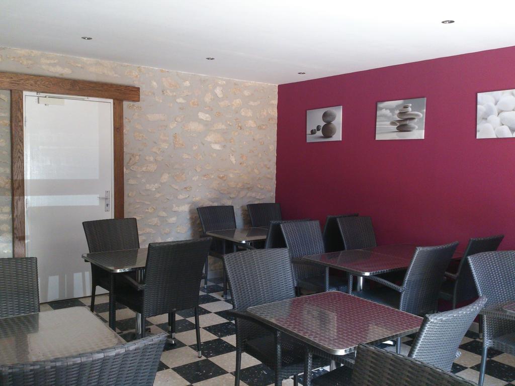 Hotel Les Petits Oreillers Saint-Martin-d'Ardeche Luaran gambar