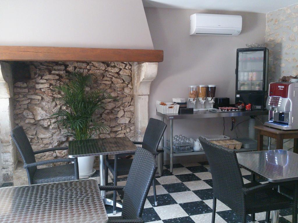 Hotel Les Petits Oreillers Saint-Martin-d'Ardeche Luaran gambar